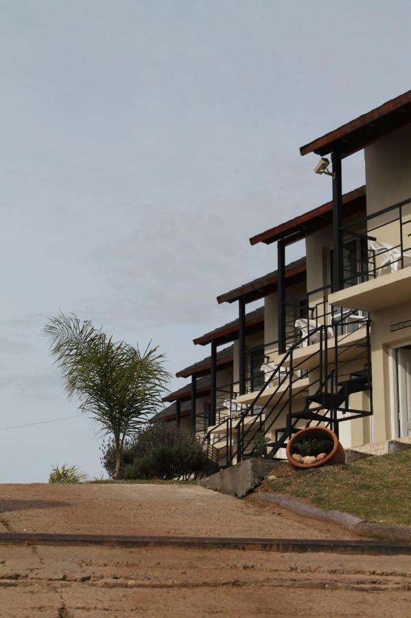 Brisas Del Lago Apartamentos Colon  Bagian luar foto