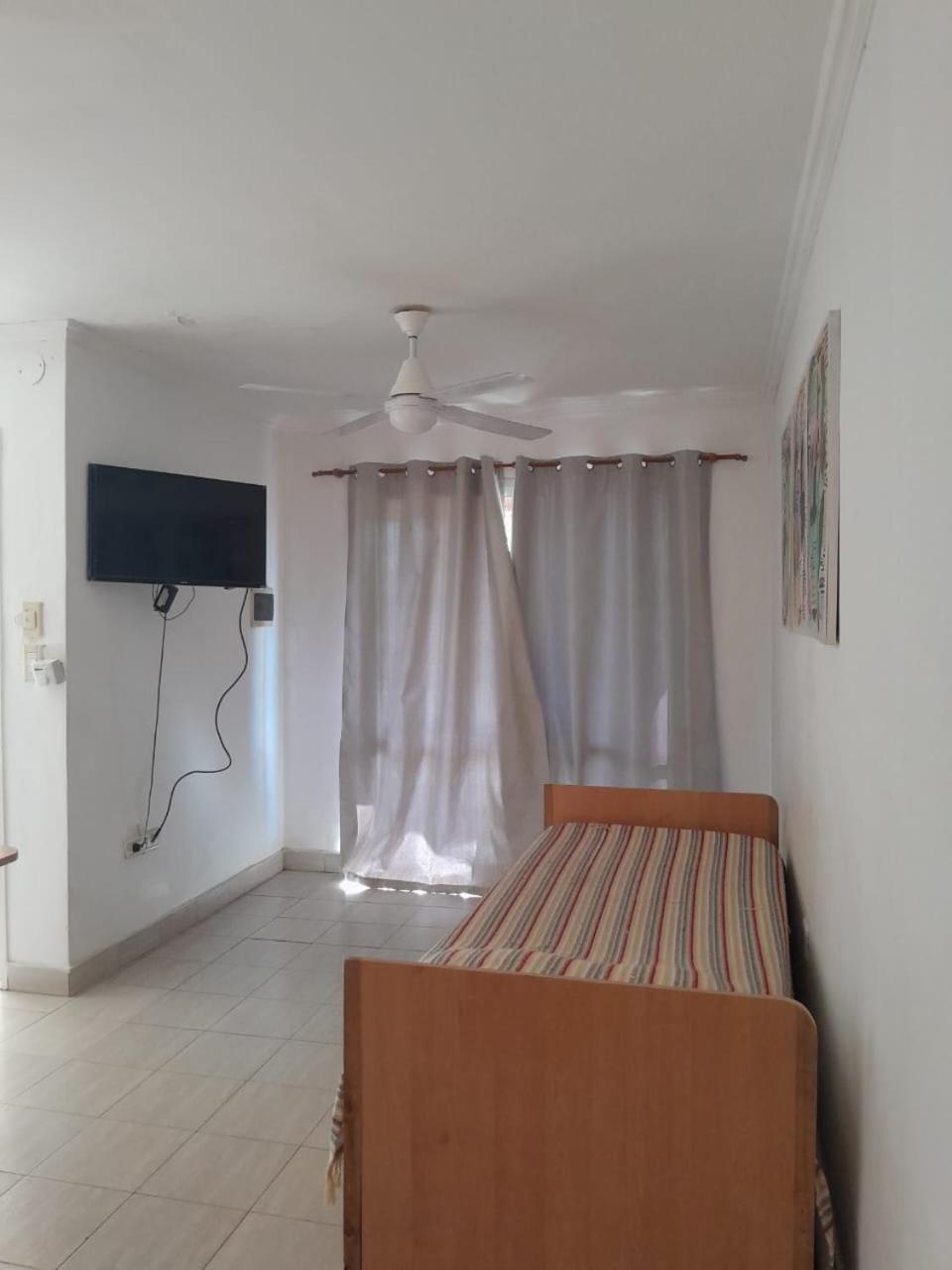 Brisas Del Lago Apartamentos Colon  Bagian luar foto